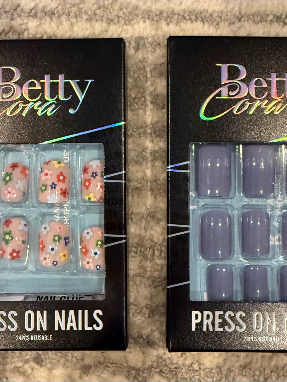 Betty Cora Press-On Nails